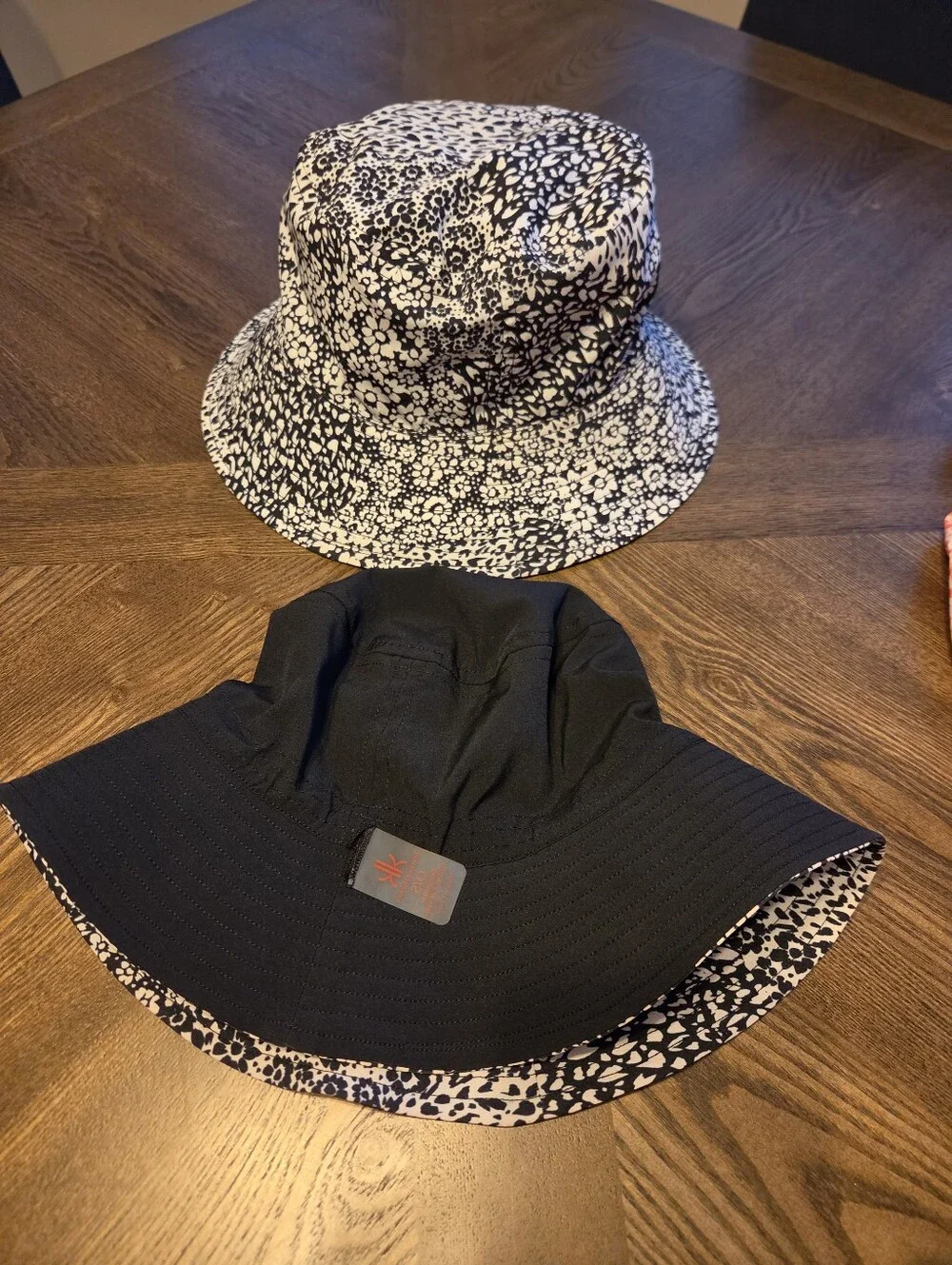 NWT krimson klover Reversible Mtn Mountain Floral Black Bucket Hat o/s